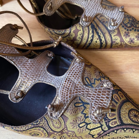 Manolo Blahnik 100th Anniversary Evening Heels. - Picture 4 of 11